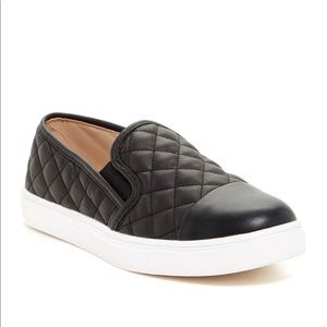 Steve Madden Zaander slip on sneaker